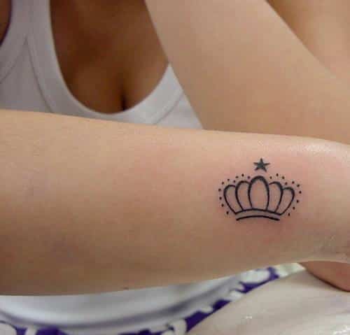 beautiful-crown-tattoo-on-wrist