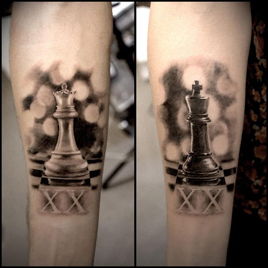 King-Queen-Chess-Pieces